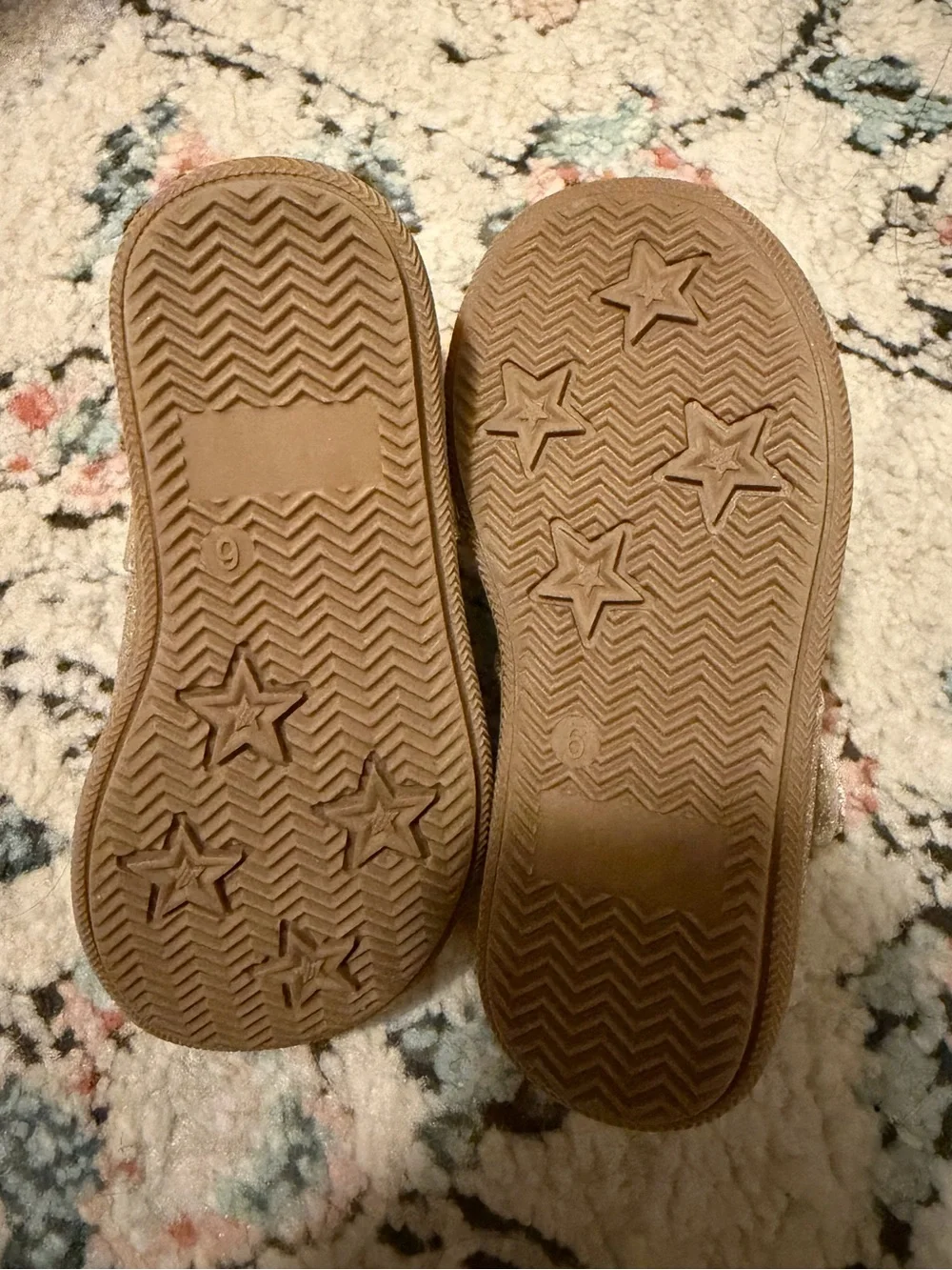 Tucker + Tate Pink Lined Gold Glitter Mary Janes for Kids NWOT never worn size 6